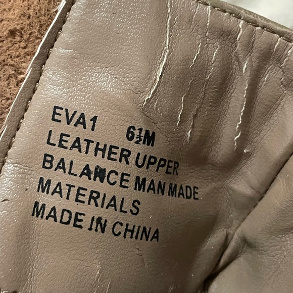 Kelsi Dagger Brown Taupe Lace Up Heeled Booties Size 6.5 leather EVA1 buckles - Picture 12 of 16